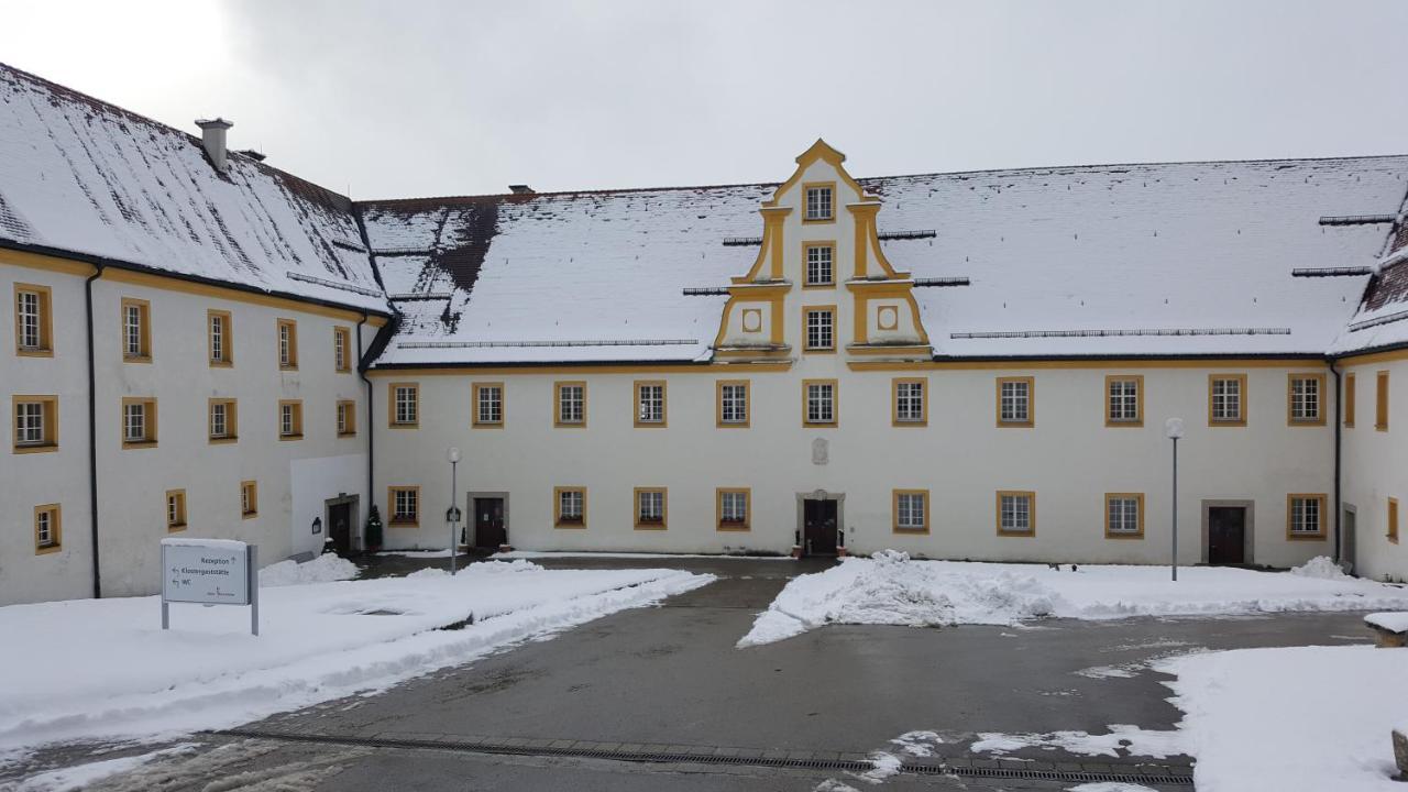 ホテルTagungshaus Im Kloster Neresheim エクステリア 写真